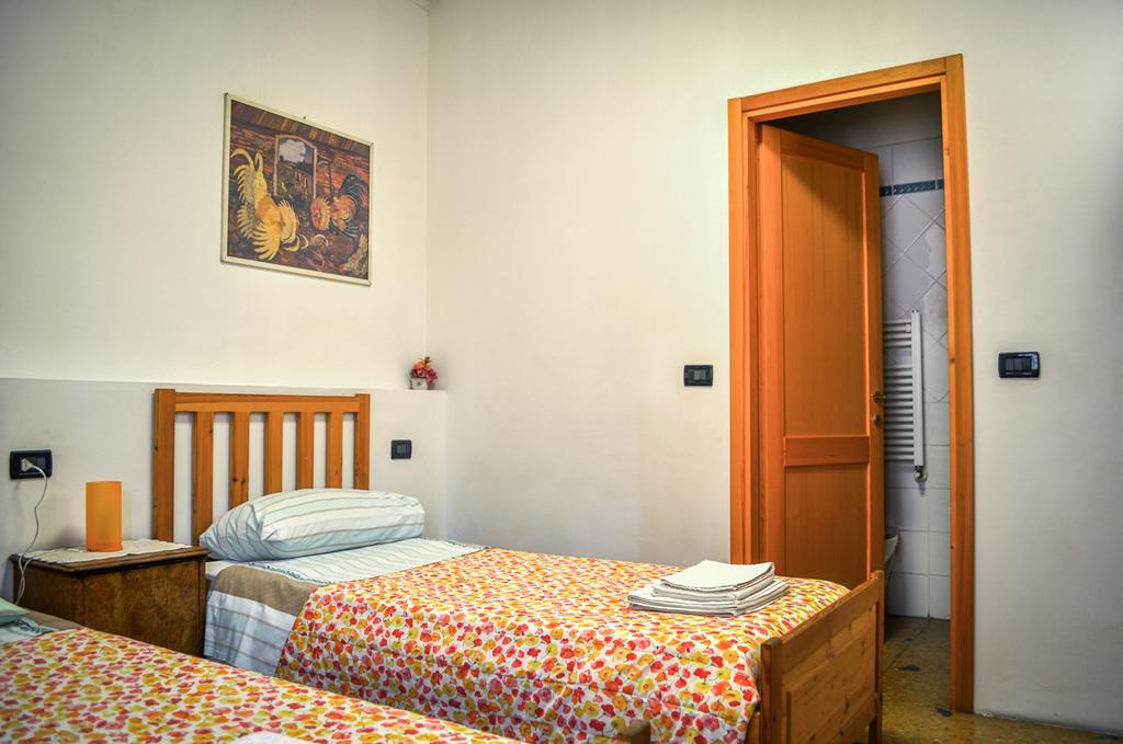 Bed And Breakfast Arcobaleno Болоня Екстериор снимка